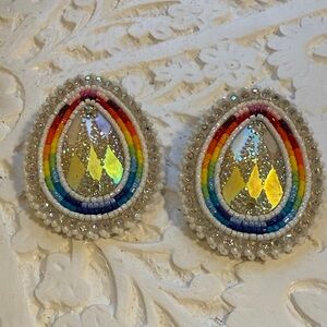 New Native American beaded earrings leather silver white blue yellow rainbow